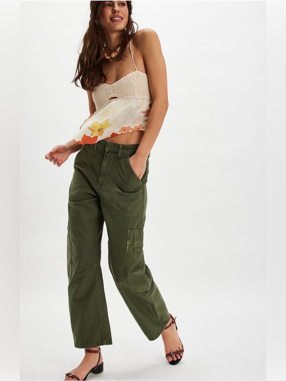 Citizens of Humanity Marcelle Low Slung Barrel Cargo Pants in Dogwood Size 26